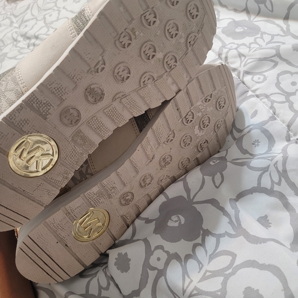 Michael Kors Teddi Trainer Shoes Size 9 Cream Gold limited edition - Picture 6 of 8